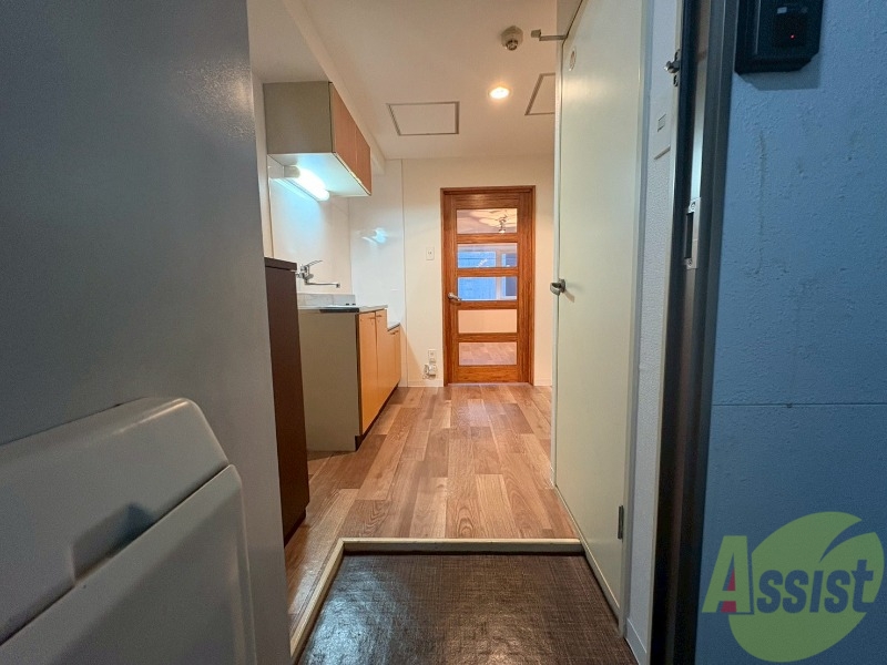 玄関　玄関の様子です。明るい印象ですね。気分もあがりそう。