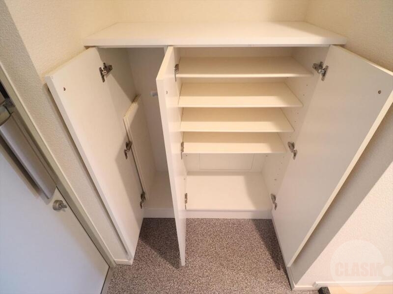 玄関　シューズボックス