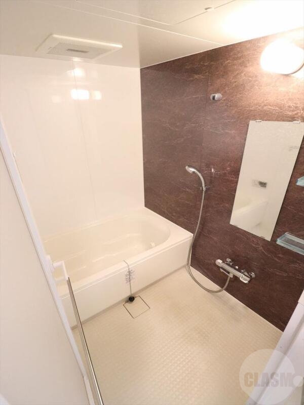 バス・シャワールーム　追い焚き機能付き