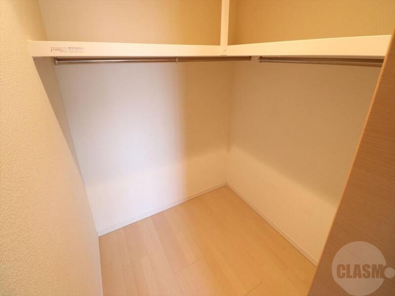 収納　ウォークインクローゼット