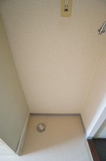 その他設備　室内洗濯機置場完備です。