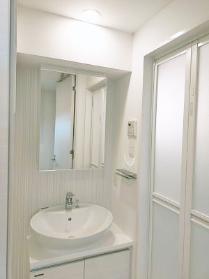 洗面設備　★収納付き、独立洗面台★