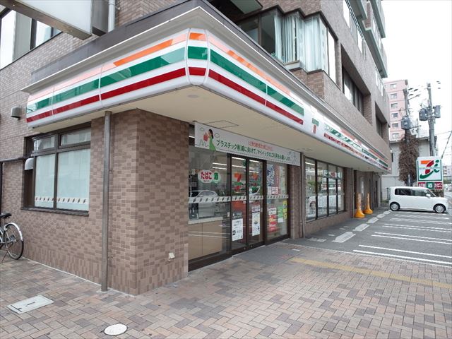 コンビニ　セブンイレブン 明石野々上店（コンビニ）まで2m