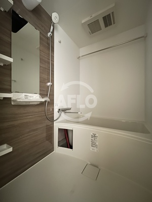 バス・シャワールーム　セレニテ夕陽丘エクラ　浴室