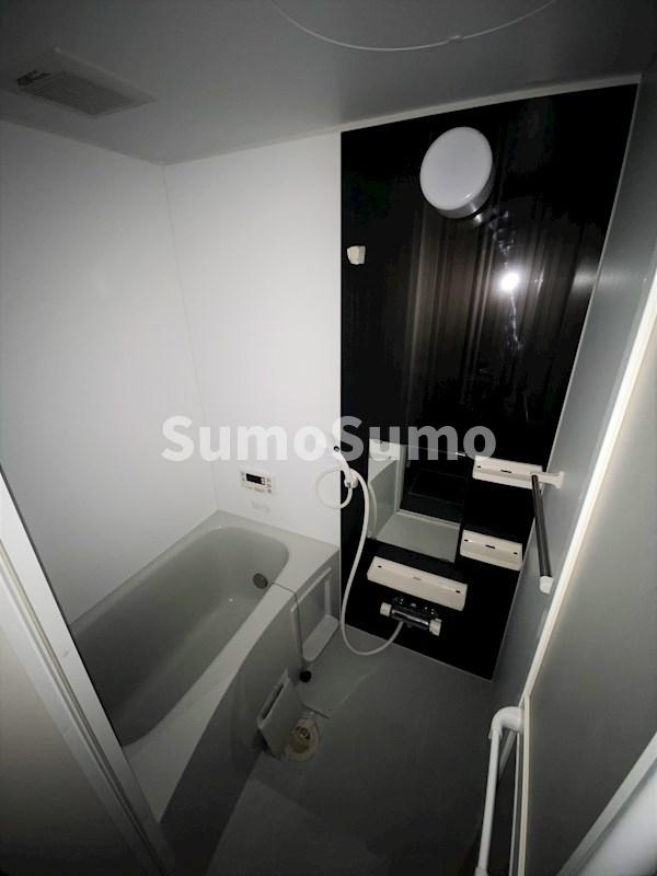 バス・シャワールーム　ゆったり過ごせるお風呂です