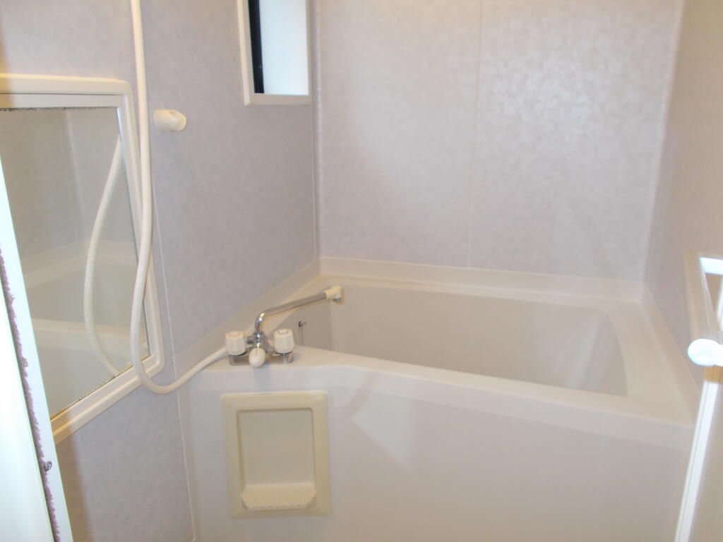 バス・シャワールーム　（参考）他室の写真を使用しています。現況優先となります。