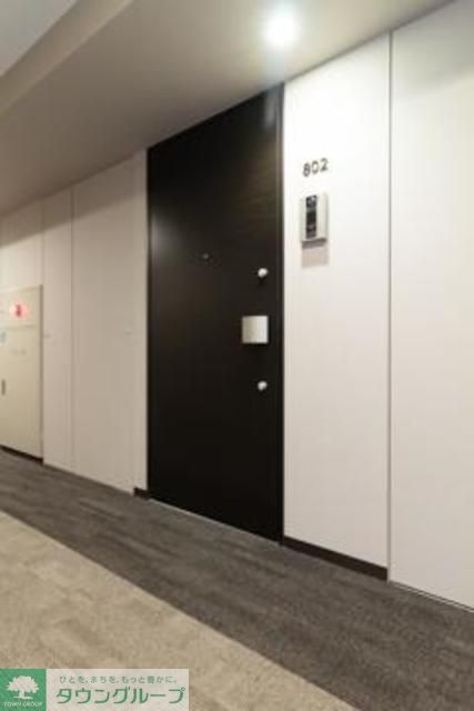 玄関　※写真は同タイプ住戸です。