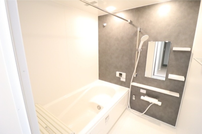 バス・シャワールーム　図面と現状に相違がある場合には現状を優先