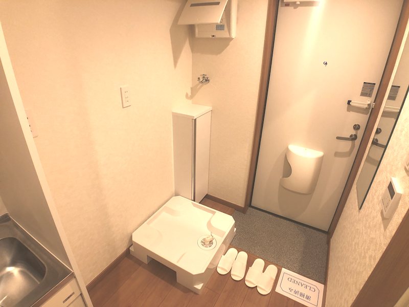 玄関　同タイプ別部屋の写真です