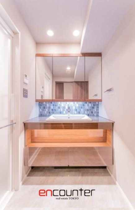 洗面設備　※同マンション別室参考写真