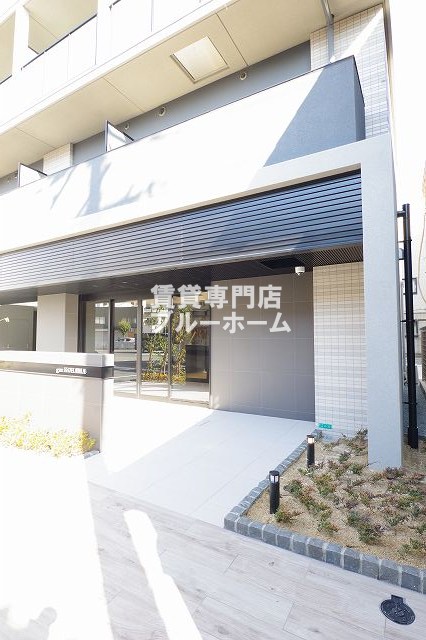 エントランス　オートロック付のエントランス！