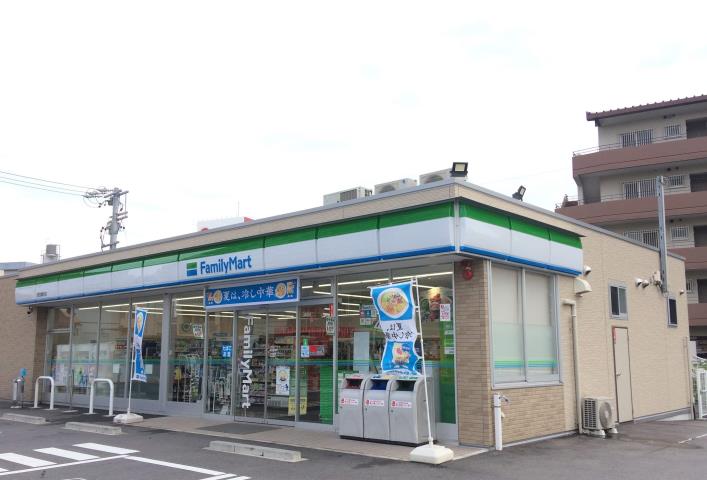 コンビニ　ファミリーマート知立堀切店（コンビニ）まで443m