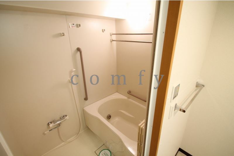 バス・シャワールーム　追炊き・浴室乾燥機付きお風呂