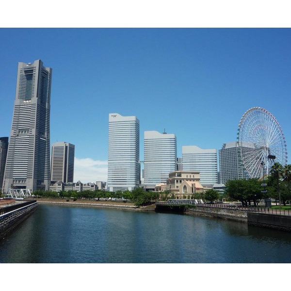 ショッピングセンター　クイーンズイースト（ショッピングセンター）まで1062m