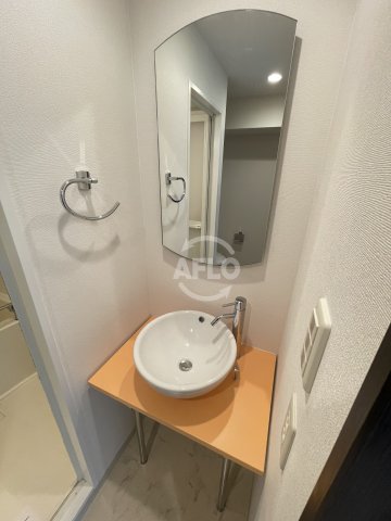 洗面設備　ルクレ西長堀　洗面台