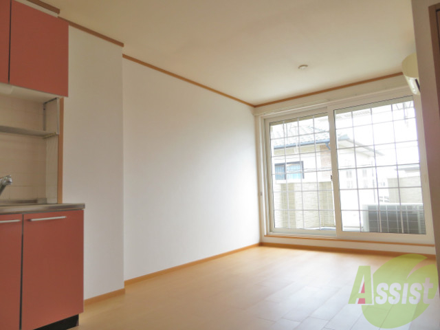 居室・リビング　リビングは帖と広々した空間ですよ～