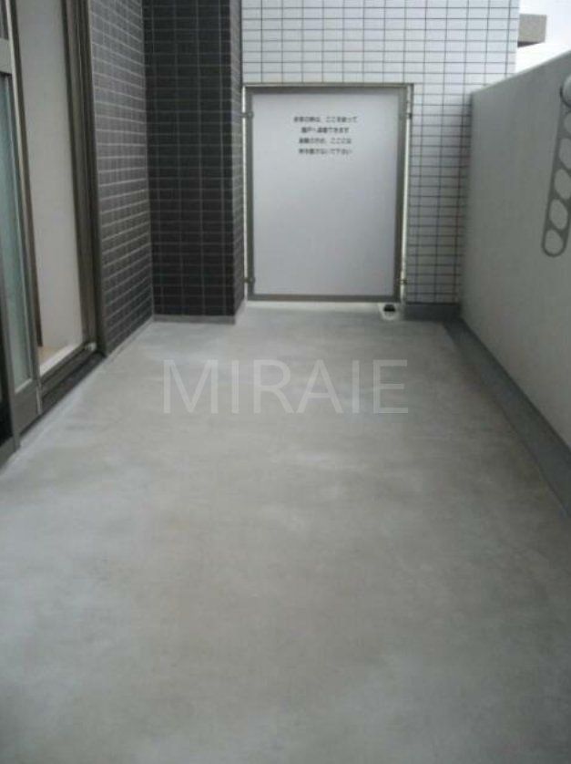 バルコニー　バルコニー