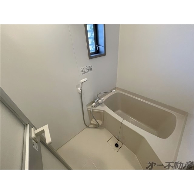 バス・シャワールーム　バスルーム