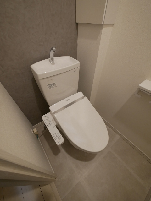 トイレ　同タイプ・別部屋