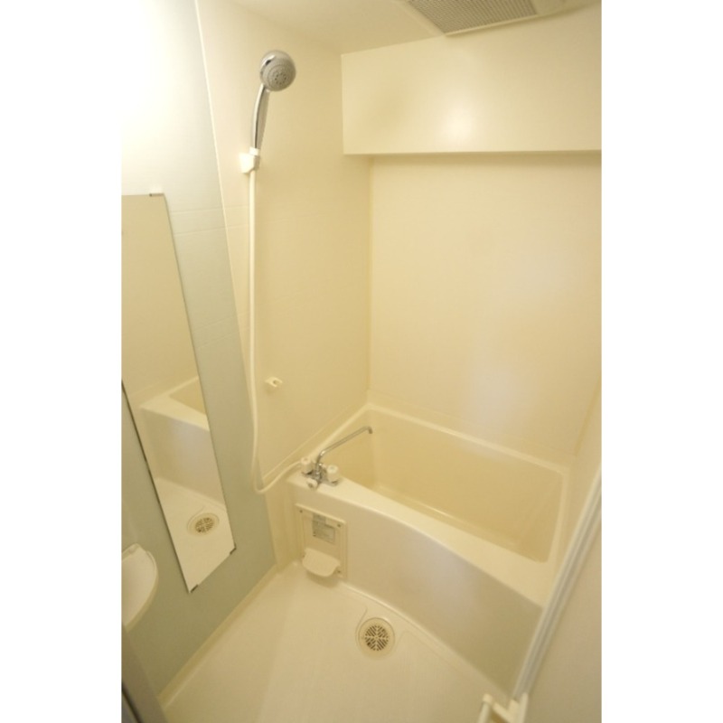 バス・シャワールーム　同型イメージ