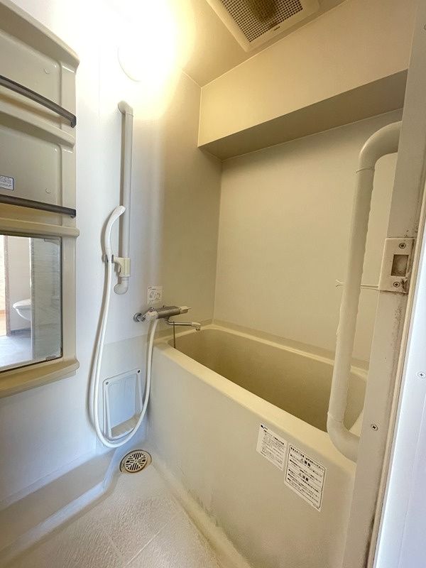 バス・シャワールーム　☆ゆったりくつろげるお風呂☆