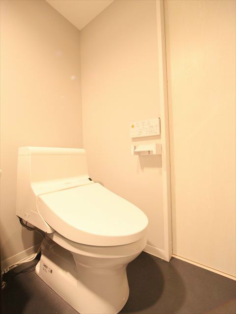 トイレ　ウォシュレット付トイレ