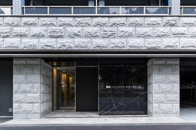 エントランス　建物の内部です