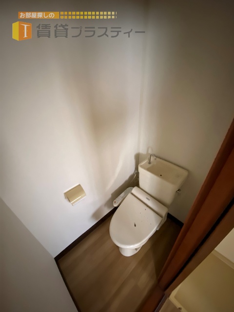 トイレ　ウォシュレット付き！