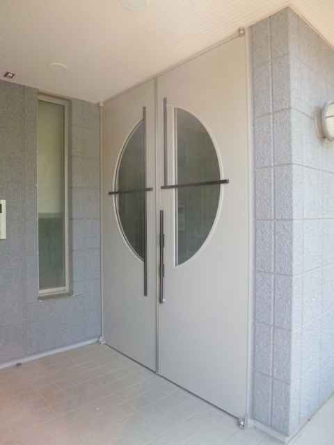 エントランス　★安心のＴＶモニター付オートロック★