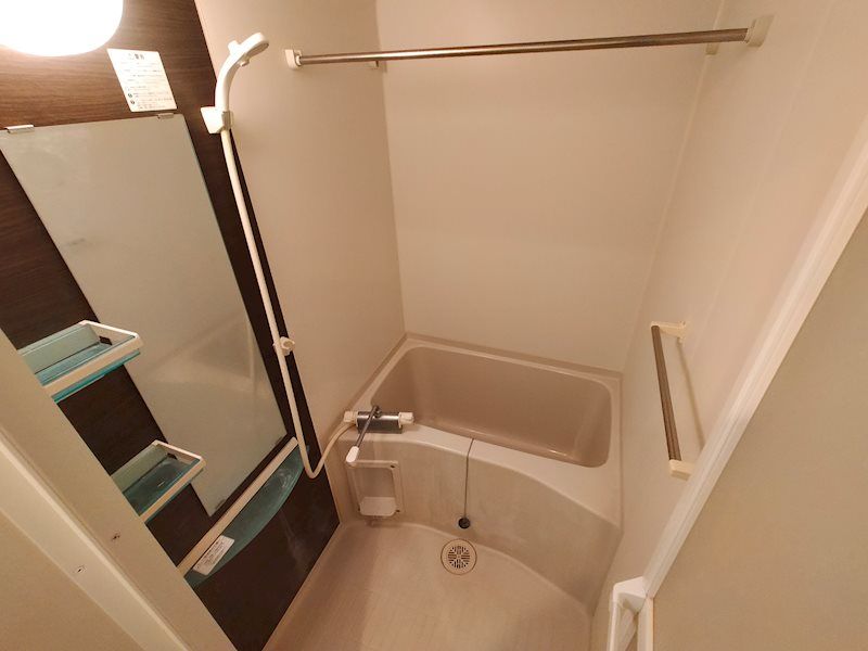 バス・シャワールーム　別部屋の参考写真です。