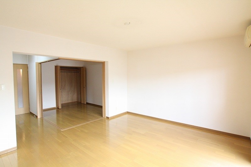 居室・リビング　※現況優先