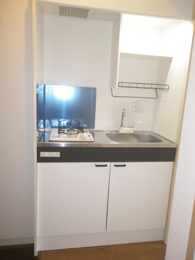 キッチン　キッチン新規交換済み