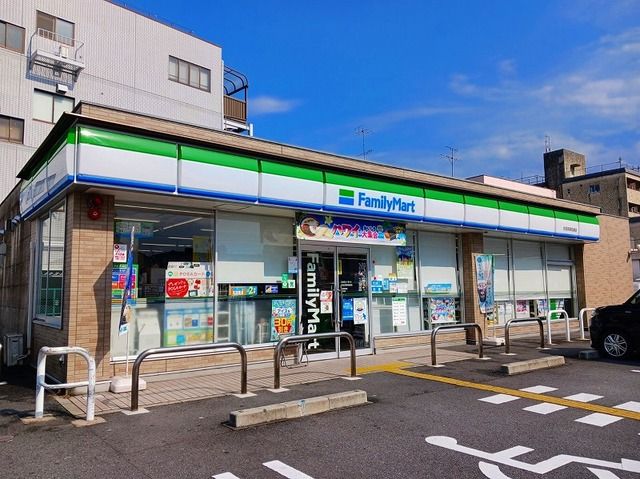 コンビニ　ファミリーマート伏見深草西浦店（コンビニ）まで240m