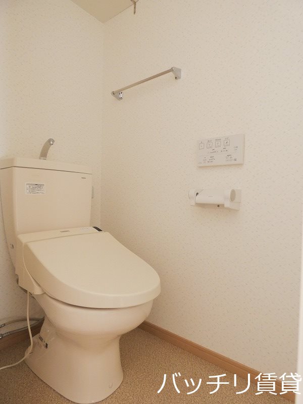 トイレ　※同型タイプ写真の為、現状優先。初期費用分割可能