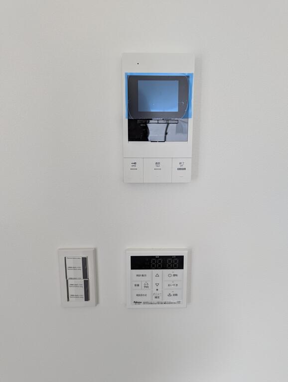 セキュリティ　モニター付きインターホン