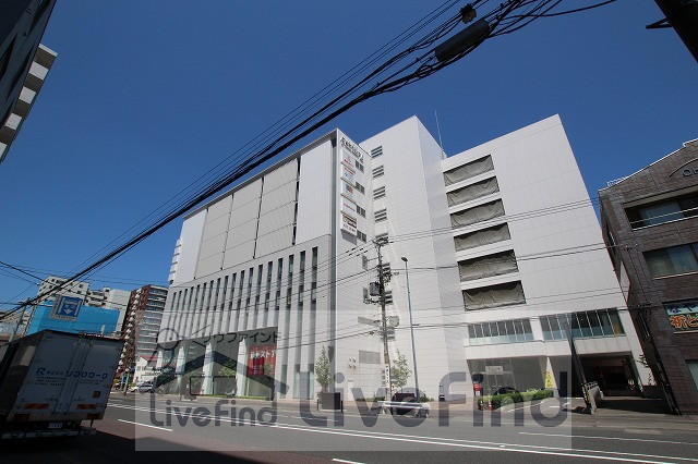 ドラックストア　サツドラファクトリー店（ドラッグストア）まで692m