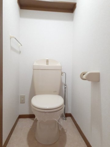 トイレ　シンプルで使いやすいトイレです