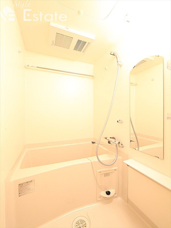 バス・シャワールーム　バスルーム