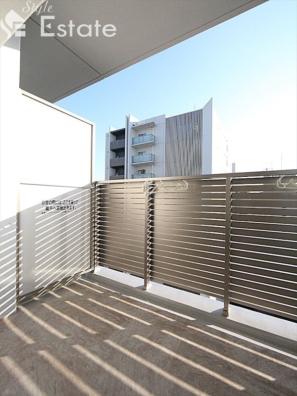 バルコニー　バルコニー