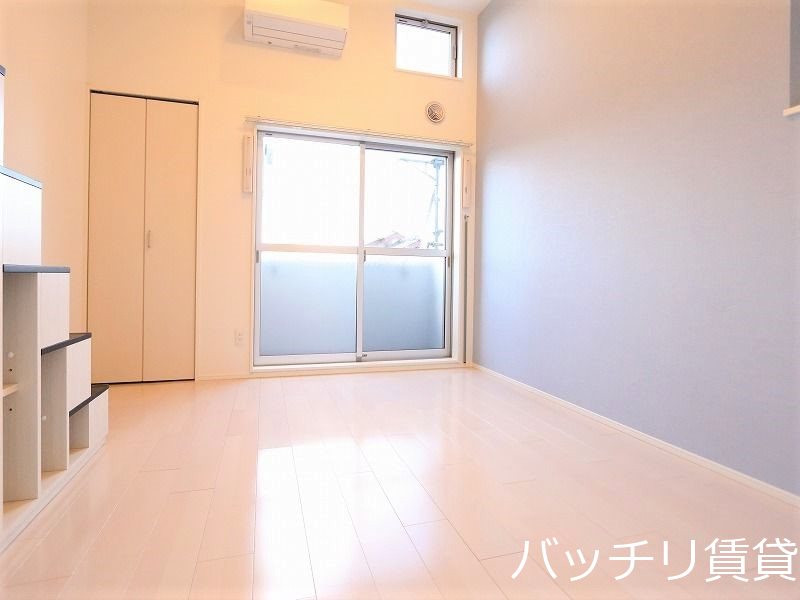 バルコニー　同型タイプの為、現状を優先いたします