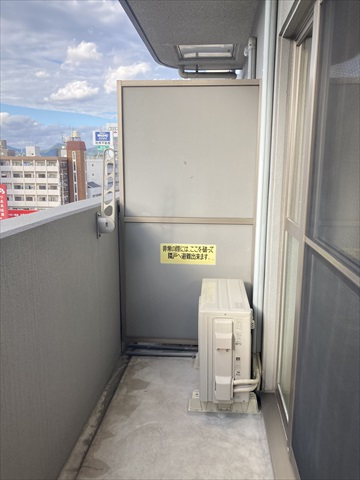 バルコニー　同物件別号室の写真です。