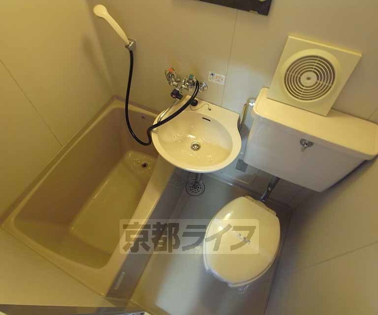 バス・シャワールーム　綺麗なユニットバスです。