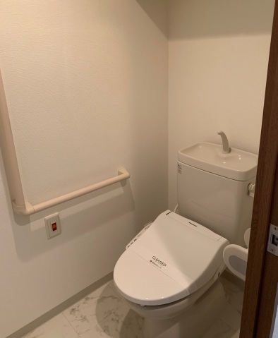 トイレ　別部屋参考画像