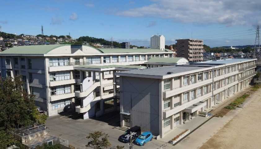 小学校　大分市立豊府小学校（小学校）まで609m