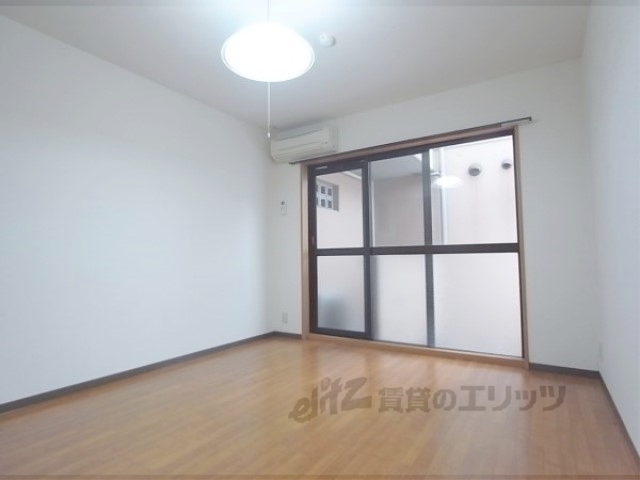 居室・リビング　洋室