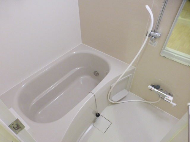 バス・シャワールーム　追焚付給湯バスルーム　　　　浴室乾燥機付