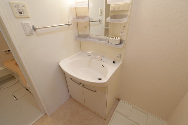 洗面設備　１０５・洗面所