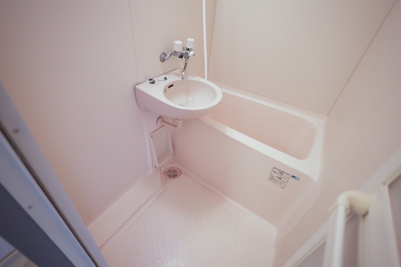 バス・シャワールーム　図面と現状に相違がある場合には現状を優先