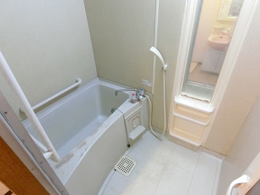 バス・シャワールーム　もちろん追焚きバス