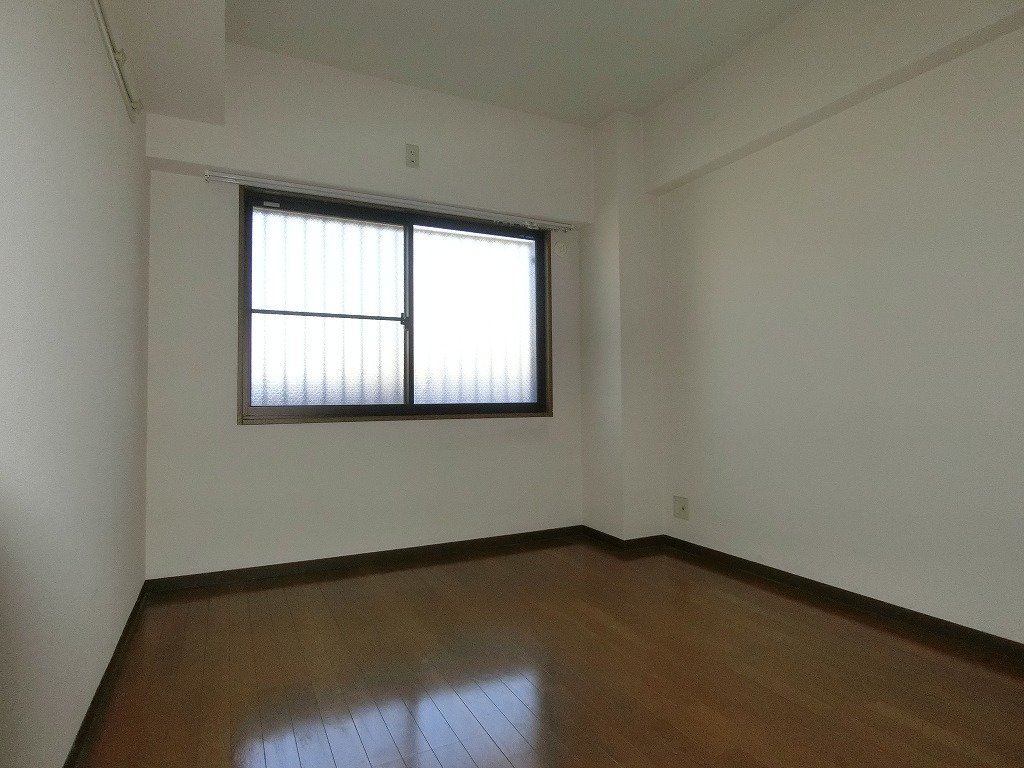 その他設備　共用部側寝室　エアコン設置可